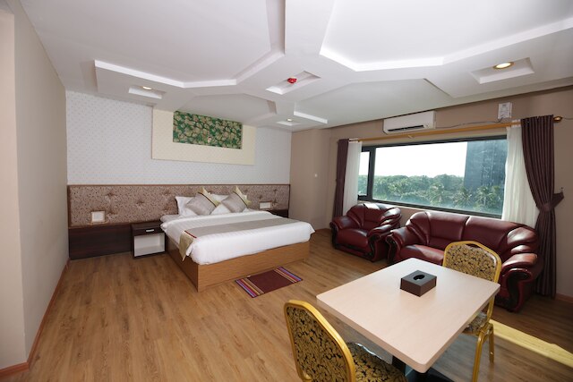 H プラス ホテル ヤンゴン