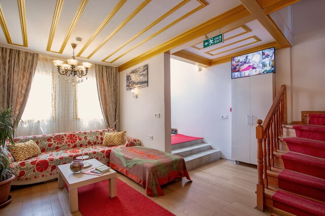 エイプリル ホテル