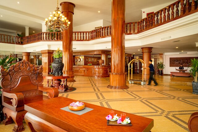 ドラゴン ロイヤル アンコール ホテル