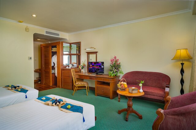 ドラゴン ロイヤル アンコール ホテル