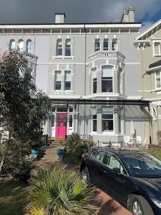 アバーリーハウス