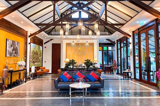 スマイル ラナ ホテル