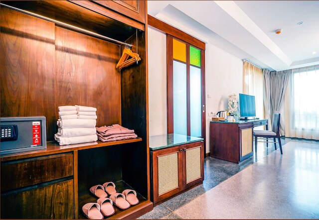 スマイル ラナ ホテル