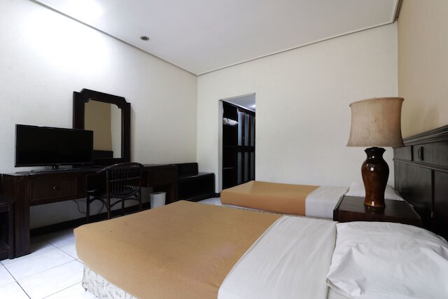 ホテル イスタナ バンドン