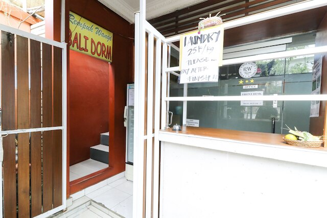 RW ダウンタウン ホステル ウブド