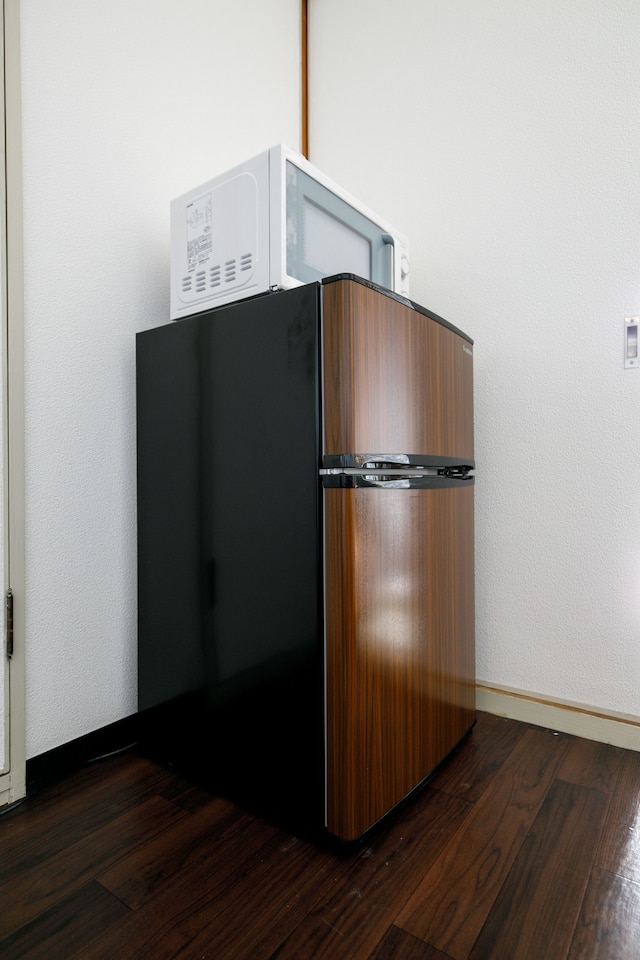 和 MODERN ROOM TENMA