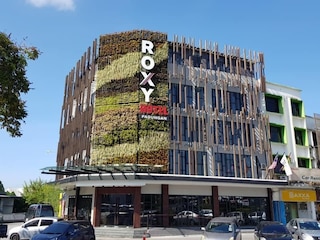 ロキシー ホテル パダンガン