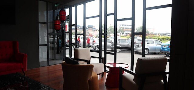 ロキシー ホテル パダンガン