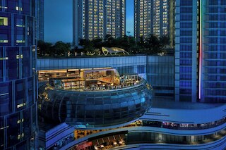 フォー ポインツ バイ シェラトン スラバヤ パクウォン インダー