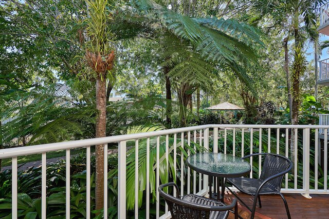 トロピカル オアシス ニア ビーチ