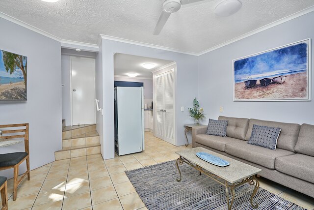 トロピカル オアシス ニア ビーチ