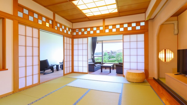 大江戸温泉物語 Premium ホテル壮観