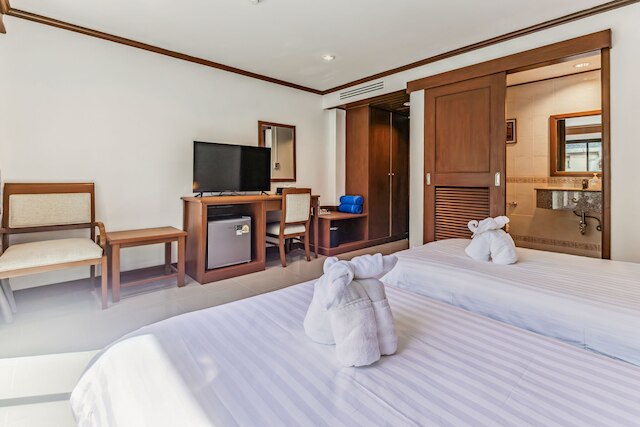 ラッタナ ビーチ ホテル