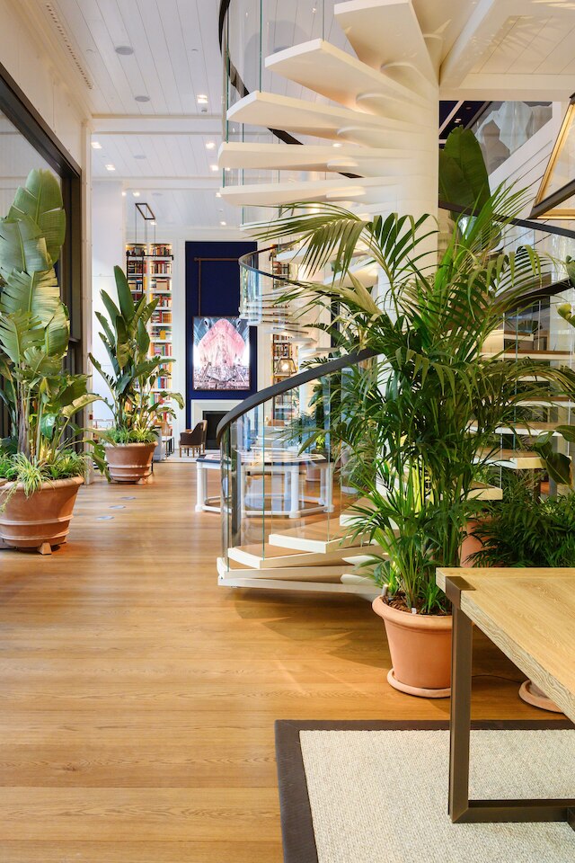 セブンティ バルセロナ