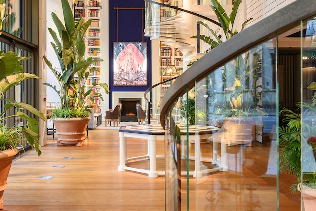 セブンティ バルセロナ