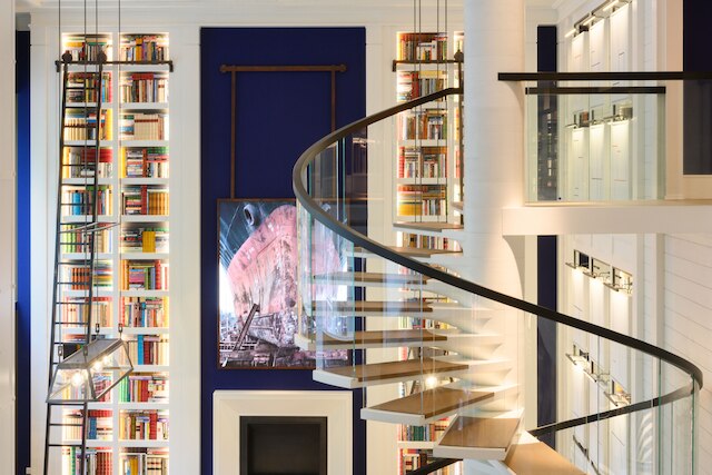 セブンティ バルセロナ