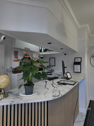 ゴールダーズ パーク ホテル