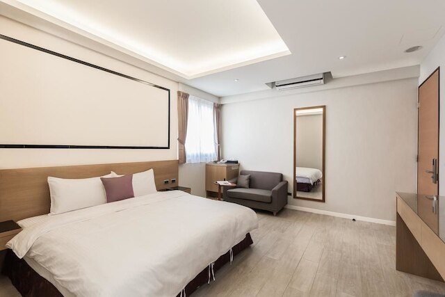 アイ メイ ホームステイ (艾美民宿)