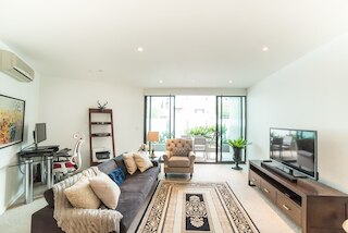 リッチモンド オアシス アパートメンツ