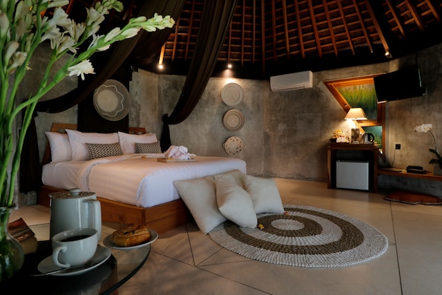 ザ センダー プール スイート