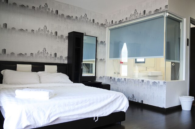 V アット サマープレイス