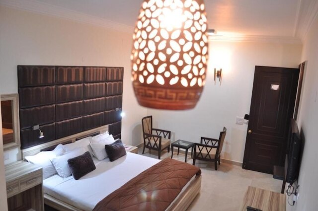 ホテル ソロ ヴィクトリア