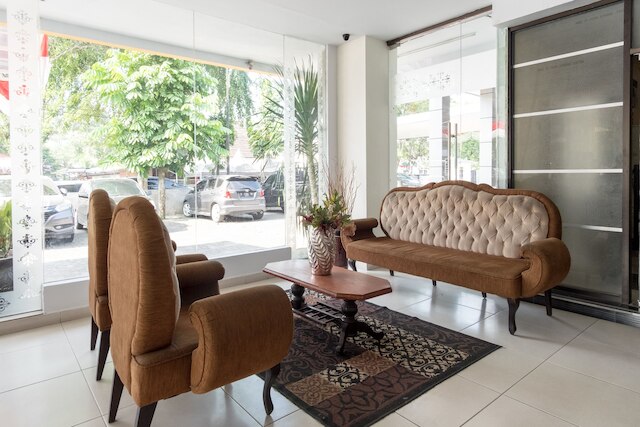 OYO フラグシップ 1348 ホテル ホーム アナヤ