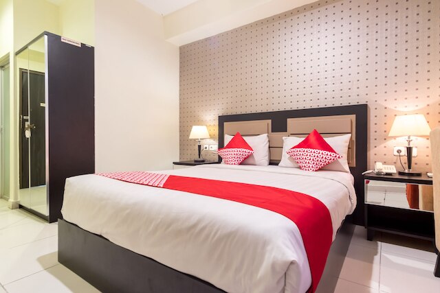 OYO フラグシップ 1348 ホテル ホーム アナヤ