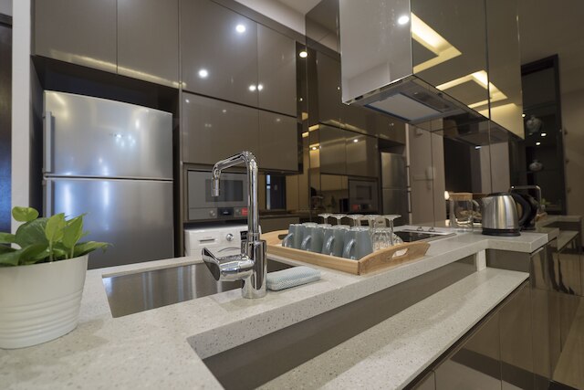 ドーセット レジデンス、ホームズ アジアン