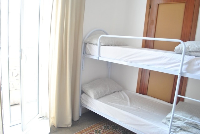 サンライズ ホステル & ルームズ