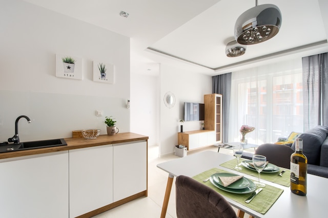 M&R アパートメント エアポート & ビジネス デラックス ツィベルネティキ