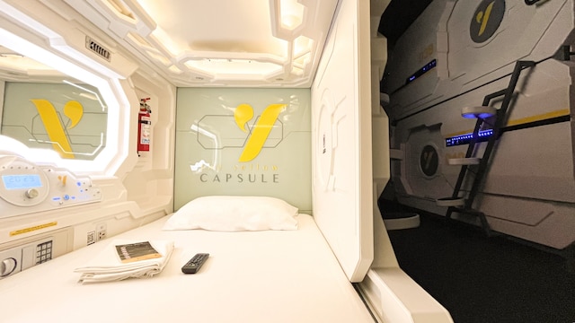 ザ イエロー カプセル カンクン クローズ トゥ エアポート