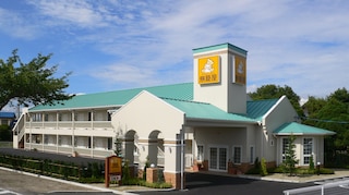 ファミリーロッジ旅籠屋 湾岸長島店