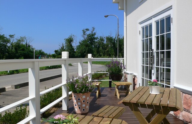 ファミリーロッジ旅籠屋・金沢内灘店