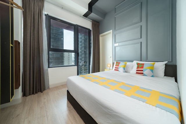 OYO ホーム 89392、素晴らしいベッドルーム 2 室、アルテ プラス