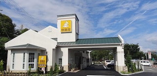 ファミリーロッジ旅籠屋・吉野川 SA 店