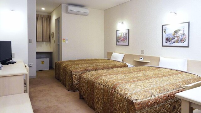 ファミリーロッジ旅籠屋・鳥取倉吉店