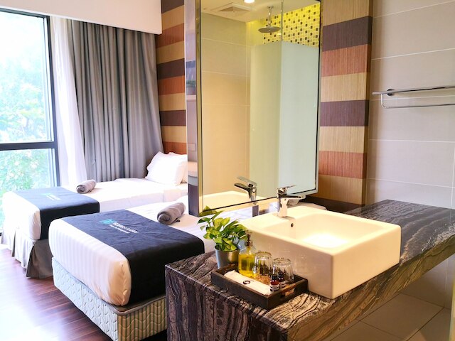 ディーマジェスティック プレイス バイ ホームズ アジアン 3