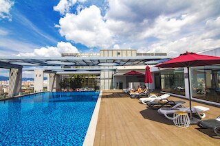 ディーマジェスティック プレイス、ホームズ アジアン 4