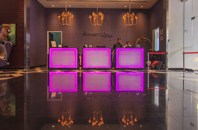 ディーマジェスティック プレイス、ホームズ アジアン 4