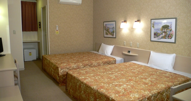 ファミリーロッジ旅籠屋・佐野 SA 店