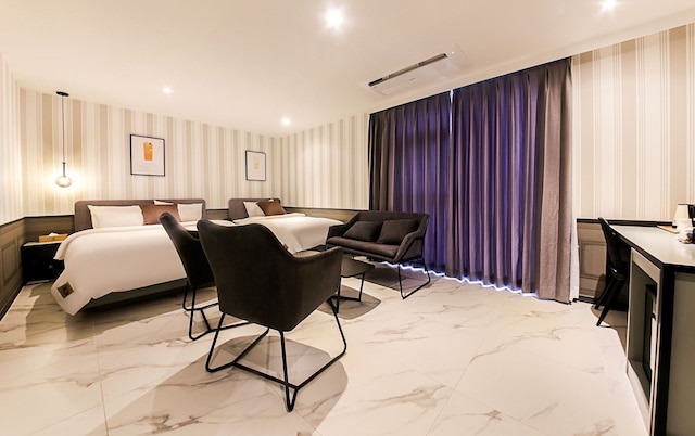 ブラウン ドット ホテル ナンポー チャングム