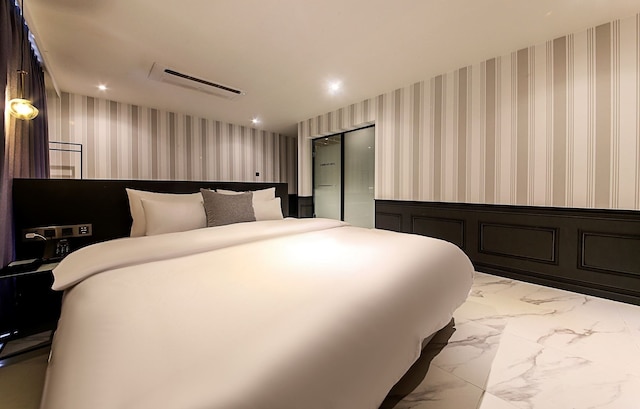 ブラウン ドット ホテル ナンポー チャングム