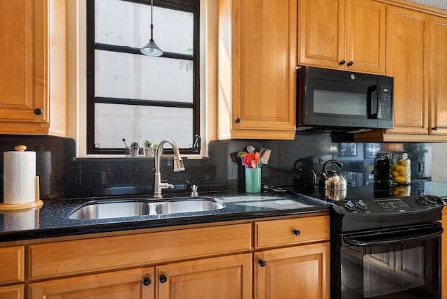 コナ マカイ 2-201