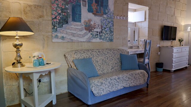 ビレッジ ナイツ アコモデーション