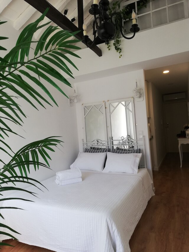 レッド ハウス バイ ザ リバー