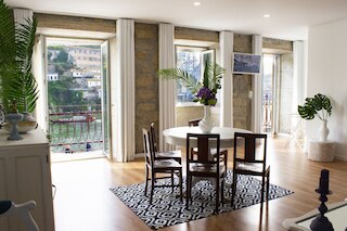 レッド ハウス バイ ザ リバー