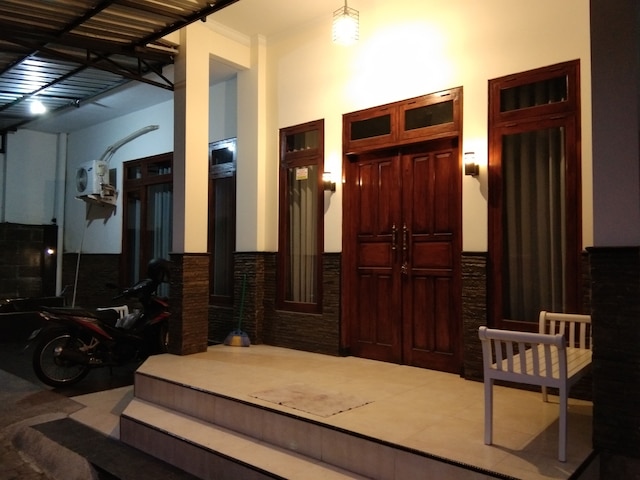 サヤナ ホームステイ