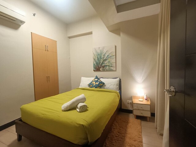 8 ニュータウン ブールバード、SIET