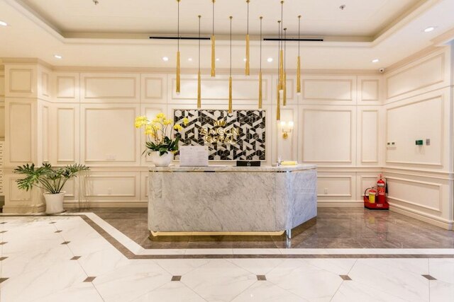 アミ スプレンディッド ラグジュアリー ロイヤル